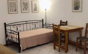 Maroudas Stavros Apartments